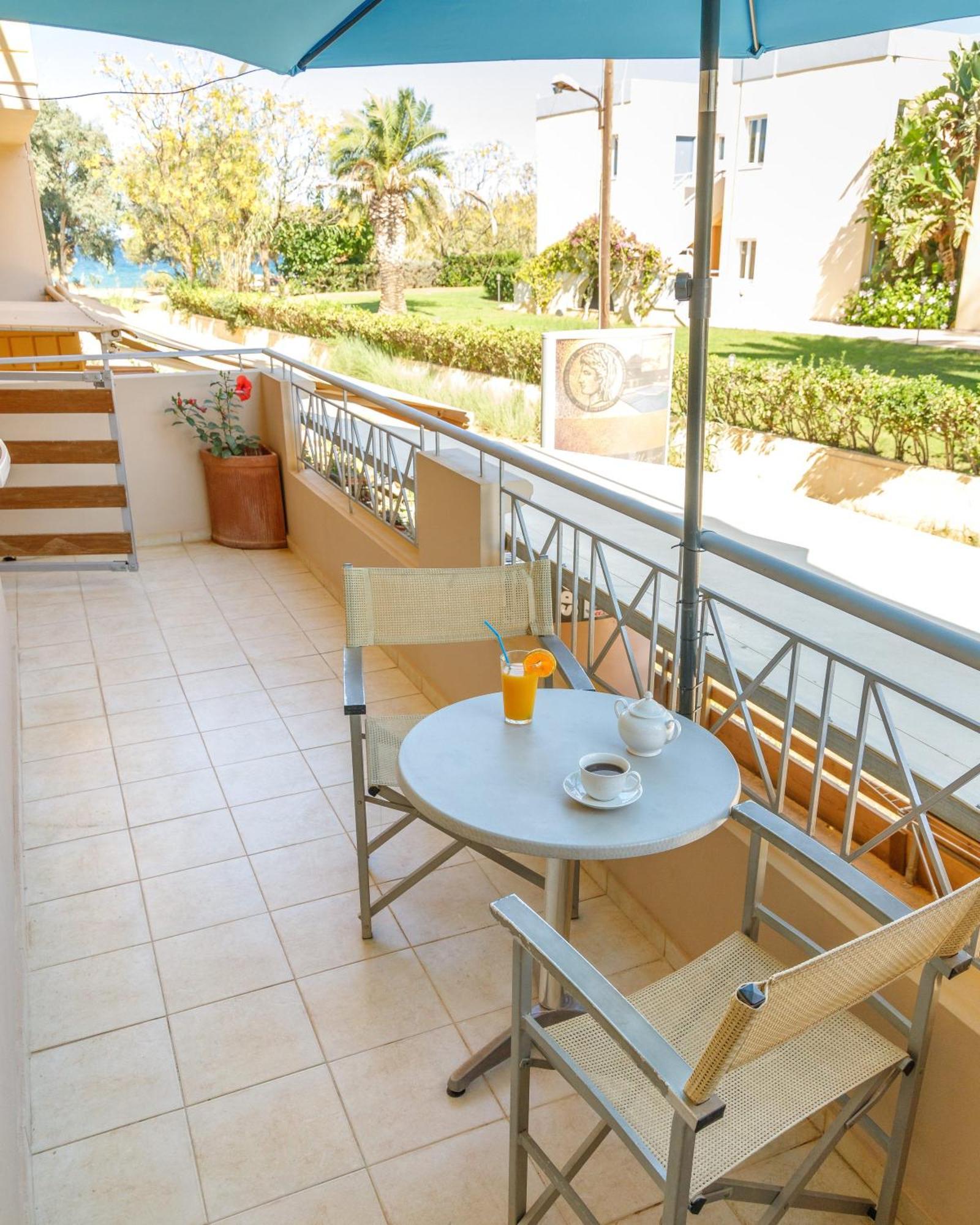קאטו דרטסו Sun Beach Apartments חדר תמונה